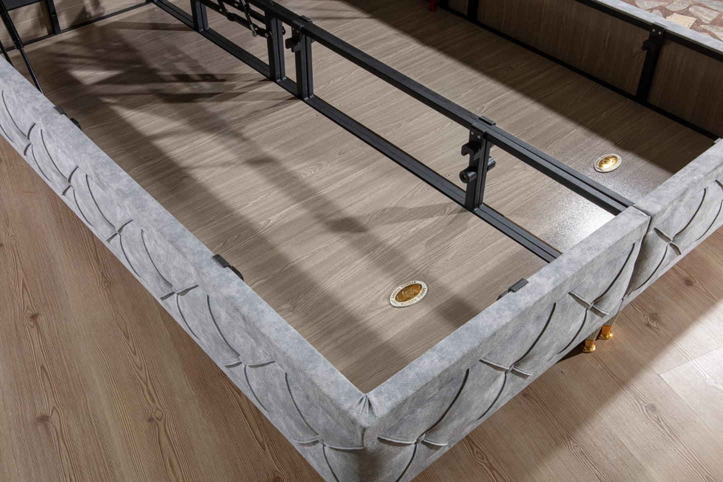 Gala Boxspringbett mit Stauraum und Matratze